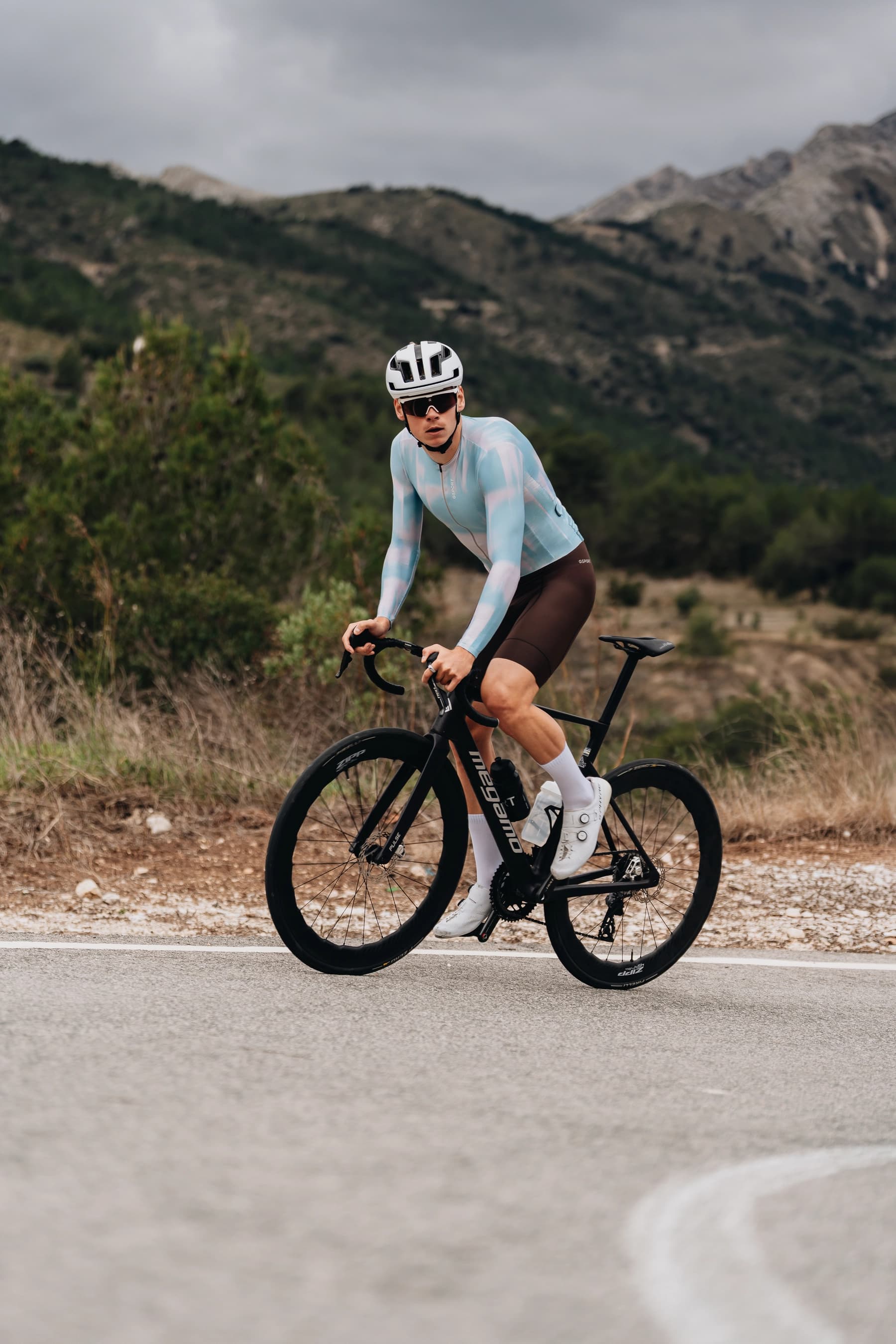 Détail technique d'un vélo, univers Hors Catégorie