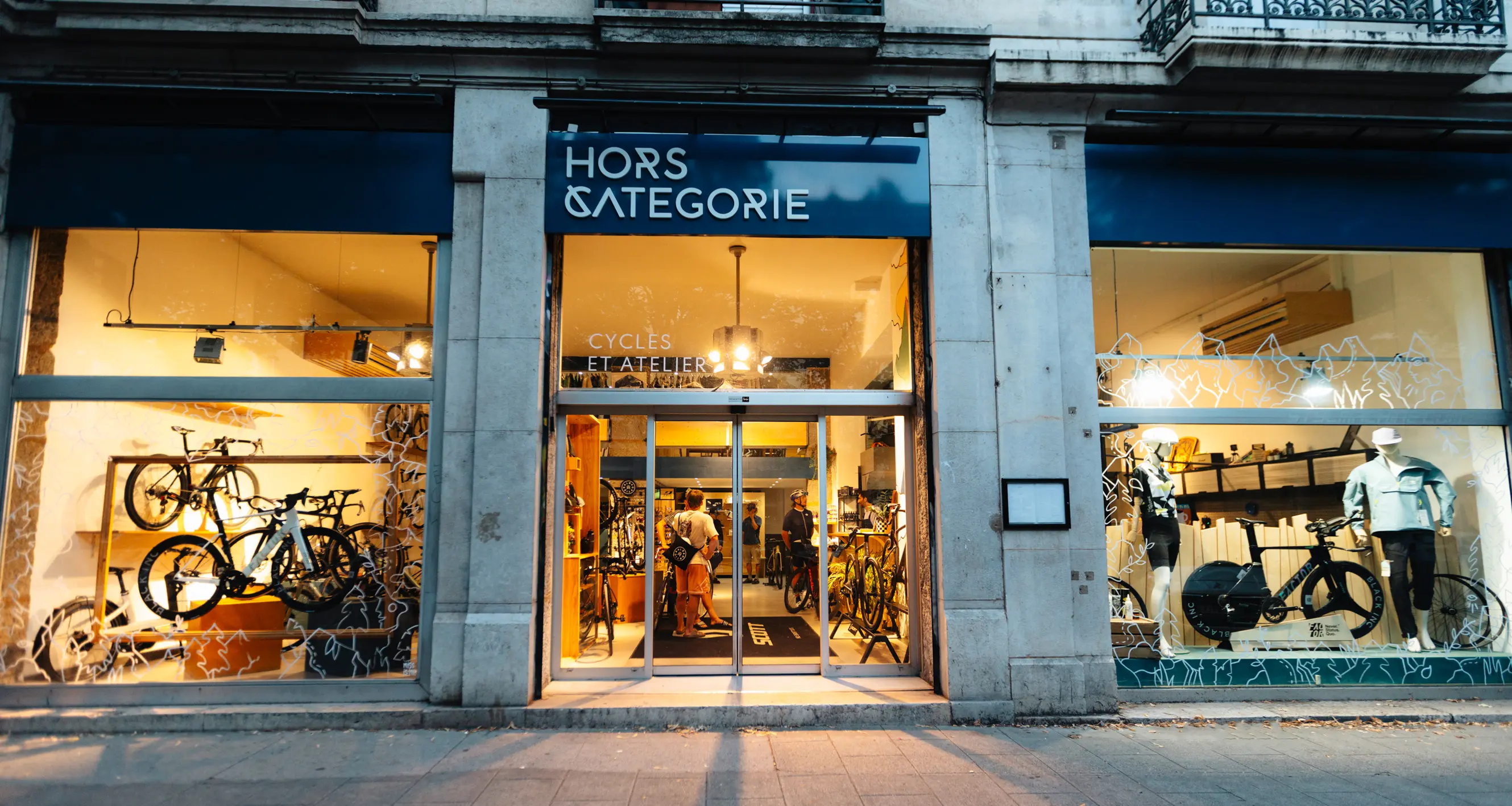 Devanture du magasin Hors Catégorie